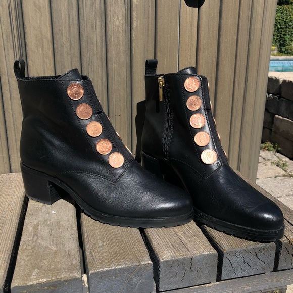 Size 6 Lord & Taylor “penny loafer” boot. - Picture 3 of 4